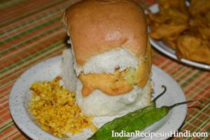 vada pav image, वडा पाव रेसिपी, vada pav recipe in hindi