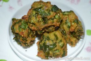 mooli ke patto ke pakore, मूली के पत्ते के पकोड़े, radish leaves fritters recipe