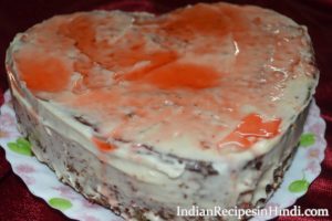 strawberry cake hindi, स्ट्रॉबेरी केक रेसिपी, strawberry cake in hindi without egg