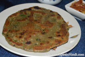 bajre ki roti, बाजरा की रोटी, बाजरे की रोटी बनाने की विधि, how to make bajra roti in Hindi