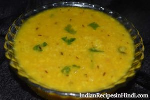 dhuli moong dal khichdi, धूली मूँग दाल की खिचड़ी, dal khichidi in Hindi